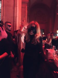 ozinparis.com-Batman-on-Holiday-and-the-Holiday-Is-Halloween